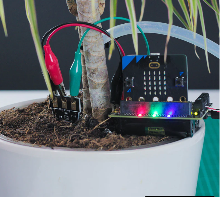 Système d'arrosage automatique jardin Arduino avec capteurs humidité sol